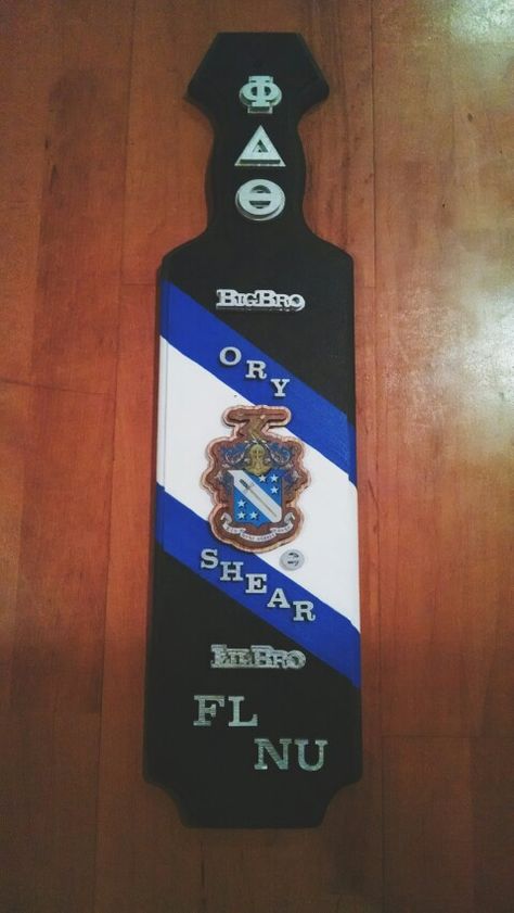 Phi Delta Theta Fraternity Paddle Fraternity Paddles Ideas, Fraternity Paddles For Guys, Sorority Coolers, Fraternity Paddles, Phi Delt, Phi Sigma Pi, Alpha Kappa Psi, Greek Crafts, Paddle Ideas