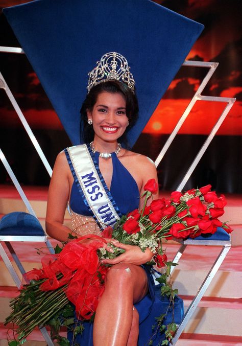 Miss Universe Usa, Merrie Monarch Festival, Miss Universe National Costume, Dayanara Torres, Brooke Lee, Pageant Headshots, Celebrity Smiles, Hawaii Magazine, Pageant Girls