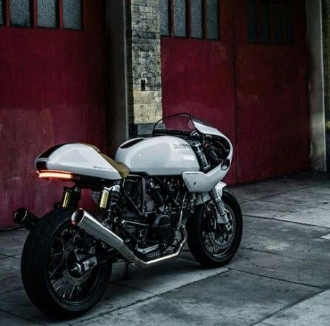 Buell Cafe Racer, Ducati Sport Classic 1000, Ducati Sport 1000, Ducati 1000, Ducati Classic, Ducati Monster 695, Scrambler Cafe Racer, Ducati Xdiavel, Ducati 999