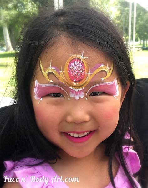 Princesses Halloween, Disney Face Painting, Lion Face Paint, Dinosaur Face Painting, Superhero Face Painting, Mermaid Face Paint, Princess Face Painting, Kitty Face Paint, Mask Face Paint