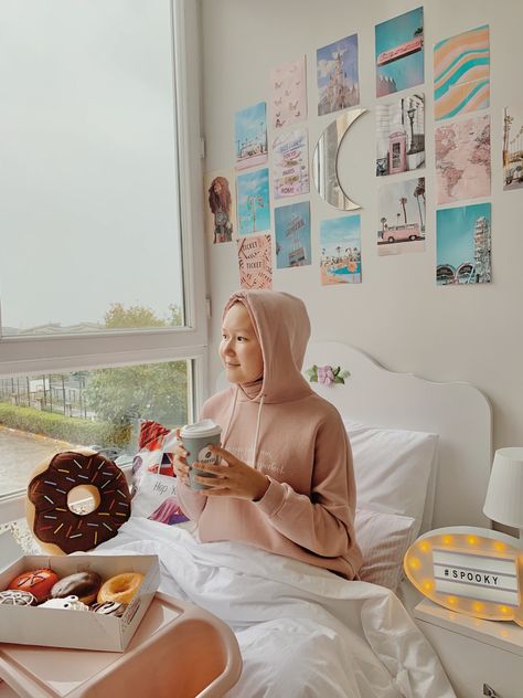 Instagram: husna.jolay follow for more! Husna Jolay, Pink Stuff, Science Notes, Inspirational Books To Read, Casual Day Outfits, Inspirational Books, Girls Room, Girl's Room, Follow For More