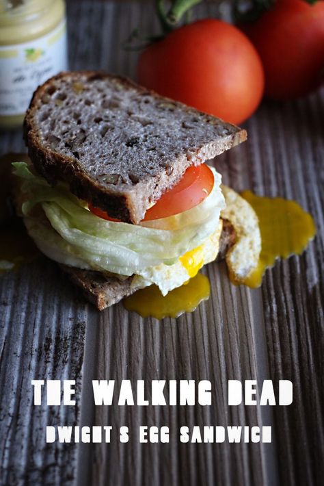 The Walking Dead: Dwight's Egg Sandwich Recipe from the food blog, www.feastofstarlight.com #thewalkingdead #sandwich #recipes Fried Egg Sandwich Recipe, Egg Sandwich Recipe, Bobby Flay Recipes, Geek Food, Second Breakfast, Oat Cakes, Egg Sandwiches, Healthy Family Meals, Inspired Recipes