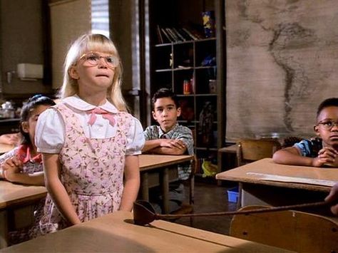 Matilda Amanda Thripp, Matilda Wallpaper, Matilda Party, Agatha Trunchbull, Matilda 1996, Matilda Cast, Memes Movie, Retro Kids Clothes, Matilda Movie