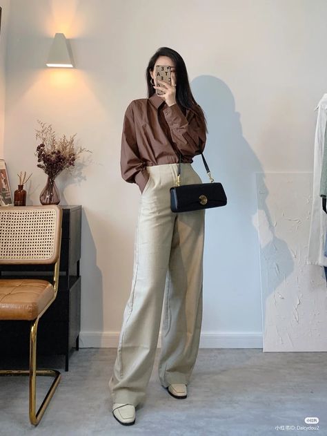 Neutral Semi Formal Outfit, Minimal Clothes, Modest Casual, Semi Formal Outfit, Outfits Everyday, Korean Fits, Semi Formal Outfits, Modest Casual Outfits, Girl Korean