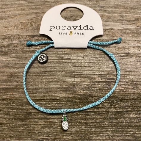 This Is A Pura Vida Pineapple Bitty Braid Bracelet In Seafoam. This Is Brand New! Jewelry Pura Vida, Wishlist Board, Moon Phases Bracelet, Vida Blue, Pineapple Bracelet, Braid Bracelet, Pura Vida Jewelry, Pink Beaded Bracelets, Wave Bracelet