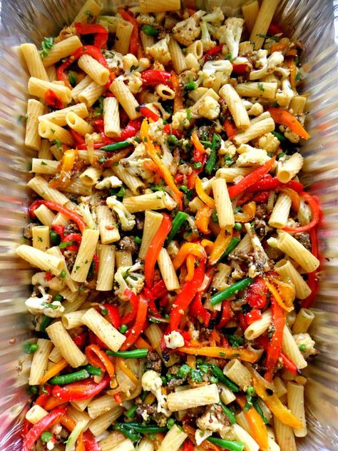 Roasted Veggie Pasta for a Crowd - Proud Italian Cook Pretty Salads, Roasted Veggie Pasta, Free Noodles, Yummy Noodles, Pastas Recipes, Zucchini Lasagna, Veggie Pasta, Vegetable Pasta, Cooking For A Crowd