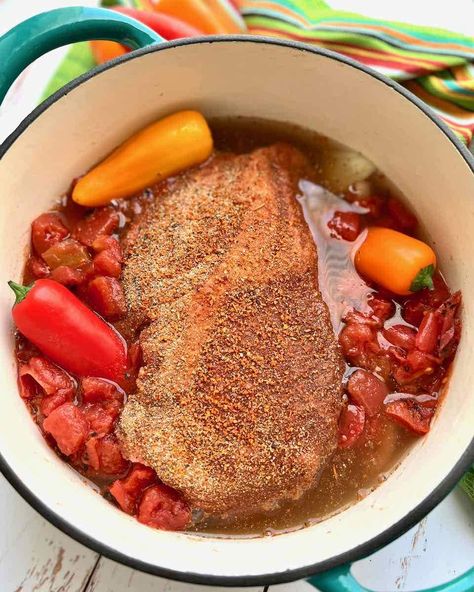 Dutch Oven Mexican Beef, Chuck Roast Tacos Dutch Oven, Mexican Shredded Beef Dutch Oven, Shredded Beef Tacos Dutch Oven, Beef Chuck Roast Recipes Dutch Oven, Dutch Oven Mexican Recipes, Dutch Oven Beef, Green Pepper Recipes, Shredded Beef Recipes