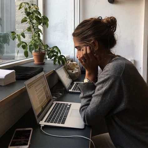 A Woman, Laptop, Computer, Desk, On Twitter, Twitter