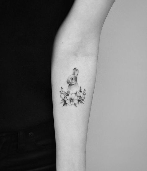 Bunny Tattoo Small, Bunny Tattoo, Rabbit Tattoo, Omerta Tattoo, Bunny Tattoos, Wonderland Tattoo, Muster Tattoos, Rabbit Tattoos, Inspiration Tattoos