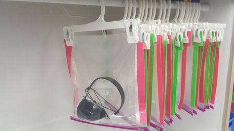 Headphone Class Storage, Class Headphone Storage, Student Headphone Storage, Classroom Headphone Storage, Headphone Storage Classroom, Middle School Teacher Ideas, Art Classroom Organization, Headphone Storage, Teaching Boys