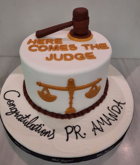 Judge Cake, Here Comes The Judge, Healthy Juice Recipes, Juice Recipes, Healthy Juices, Juicing Recipes, Cake Designs, Juice, Birthday Cake