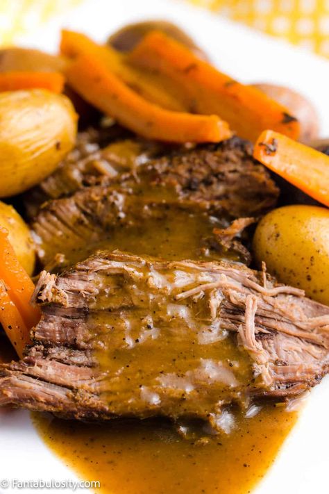 This Instant Pot tri tip roast is not only easy but the flavors and the gravy was SOOO good! #instant #pot #tritip #tri #tip #roast Tri Tip Gravy Recipe, Beef Sirloin Tri Tip Instant Pot, Tri Tip In An Instant Pot, Frozen Tri Tip Instant Pot, Instapot Tri Tip Recipe, Pressure Cooker Sirloin Tip Roast, Instapot Tri Tip Instant Pot, Tri Tip Ninja Foodi, Tritip Roast Recipes Instant Pot