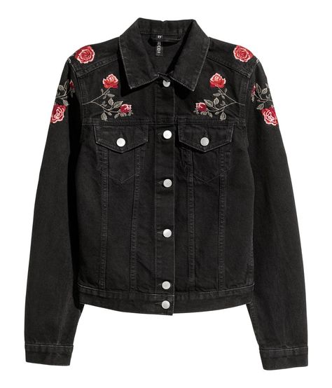 The H&M Black Friday 2017 Sales Are So Good, You Won’t Want to Shop Anywhere Else Spring Denim Jacket, H&m Denim Jacket, Jean Skirt Outfits, Denim Street Style, Denim Shorts Outfit, Jean Jacket Outfits, Denim Jacket Outfit, Jackets Denim, Denim Outfits