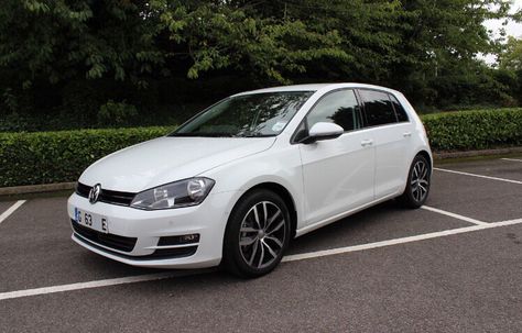 White Volkswagen Golf, White Golf Car, White Volkswagen, Golf Tattoo, Golf Tsi, Polo Car, Golf Car, Golf 4, Learning To Drive