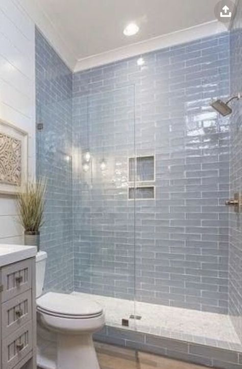 Small Bathroom Tiles Ideas, Bathroom Tiles Ideas, Bathroom Tile Design Ideas, Bathroom Shower Ideas, Design Small Bathroom, Small Bathroom Tile Ideas, Blue Shower Tile, Tile Design Ideas, Small Bathroom Tiles