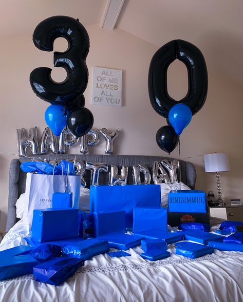 30 gifts for his 30th birthday. / 30 regalos para su cumpleaños número 30. 30th Birthday Gifts For Boyfriend, Gifts For Boyfriend 30th Birthday, 30 Gifts For 30th Birthday For Him List, Gift For 30th Birthday For Him Men, Boyfriends 30th Birthday, 30th Bday Gift For Him, Boyfriend 30th Birthday Gifts, 30 Birthday Ideas For Men Gift, Ideas For 30th Birthday For Him