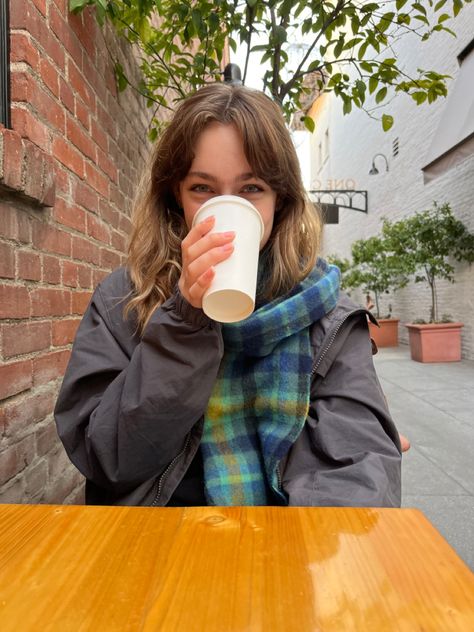 Scarf aesthetic coffee date instagram pictures Coffee Date Photo Ideas, Coffee Shop Portraits, Coffee Date Pictures, Coffee Shop Instagram Pictures, Coffee Pictures Instagram, Coffee Date Aesthetic, Coffee Dates Aesthetic, Coffee Shop Aesthetic, Sims Ideas