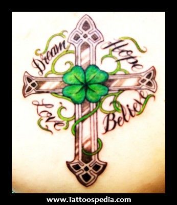 Celtic cross with four leaf clover. Irish Cross Tattoo, Celtic Cross Tattoo, Gaelic Tattoo, Tattoo Side, Shamrock Tattoos, Irish Cross, Celtic Cross Tattoos, Cross Tattoos For Women, Irish Tattoos