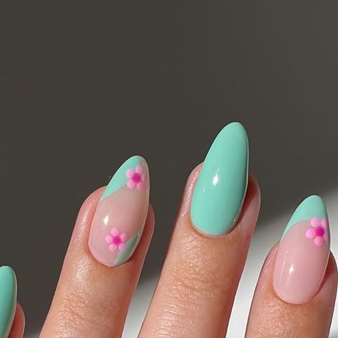 Mint Green Nails With Flowers, Mint Green And Pink Nails, Mint Green Nails, Mint Nails, Almond Acrylic, August Nails, Cute Summer Nails, Almond Acrylic Nails, Flower Nail Art