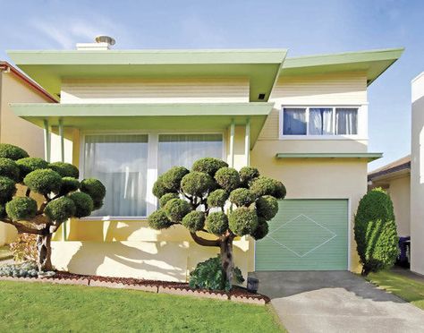 Retro House Exterior Midcentury Modern, Mcm Architecture, Mid Century Exterior, Midcentury House, Mcm House, Mid Century Architecture, Topiaries, Mid Century Mod, West Lake