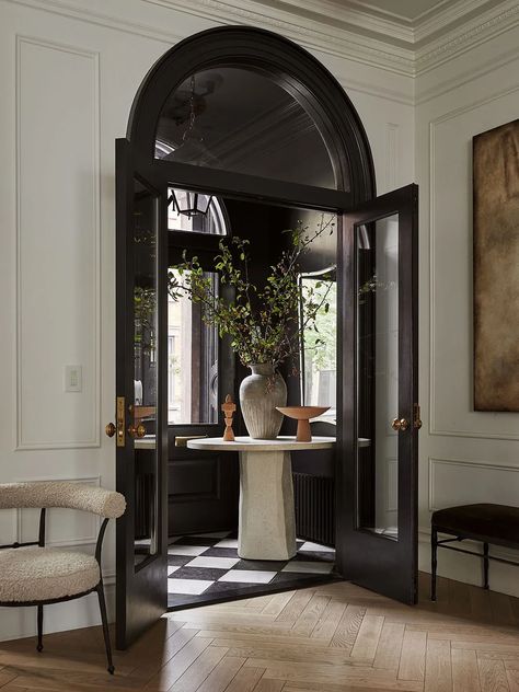 Brooklyn brownstone entryway with black and white tile floor Athena Calderone, Checkerboard Floor, Best Paint Colors, Design Room, Entry Way, Cheap Decor, Window Seat, Cheap Home Decor, Home Staging