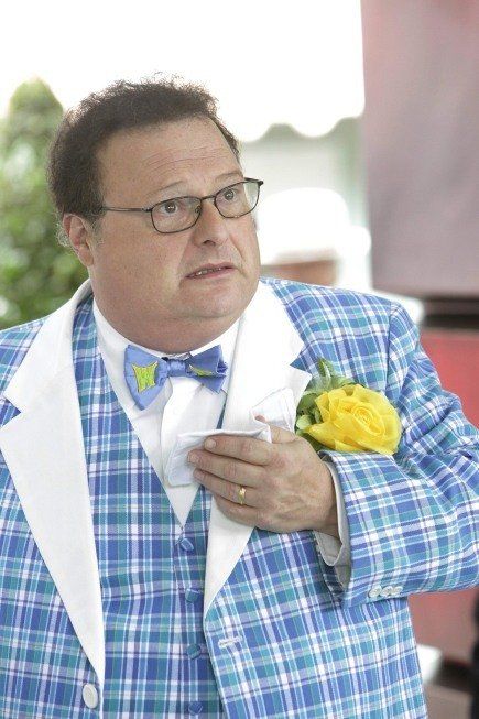 Wayne Knight in Bones Wayne Knight, Richest Celebrities, Emily Deschanel, One Hit Wonder, Georgia On My Mind, Twitter Trending, Seinfeld, Popular Shows, News Website