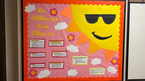 Educational bulletin board about how to stay safe in the sun. Used for summer dorming. Closing Bulletin Board Ra Summer, Sun Bulletin Boards, Safety Bulletin Board, Flower Classroom, Health Bulletin Boards, Ra Door Decs, College Bulletin Boards, Work Bulletin Boards, Summer Bulletin Boards