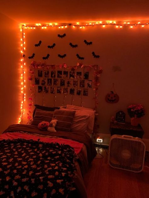 Step up your Halloween game with our spooky bedroom decor ideas. From ghostly accents to eerie lighting, discover how to turn your bedroom into a haunted haven. Our Halloween room decor tips will guide you in creating a space that’s as festive as it is frightful. Halloween Inspired Bedroom, Halloween Decorated Bedroom, Halloween Decorations Indoor Bedroom, Halloween Theme Room, Halloween Room Ideas Bedrooms, Halloween Room Aesthetic, Halloween Room Decor Aesthetic, Fall Themed Room, Halloween Room Ideas