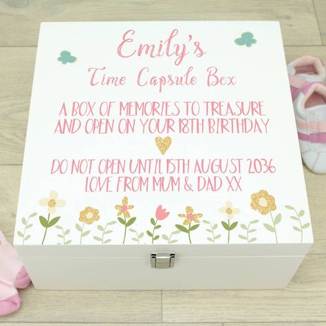 Time Capsule Box Ideas, Levi Birthday, Baby Time Capsule, First Birthday Time Capsule, Birthday Time Capsule, Memory Boxes, Strawberry Birthday, Baby Scan, One Year Birthday