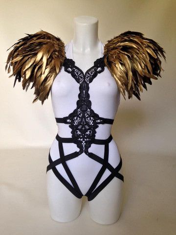 Burning Men, Burning Man Costume, Post Apocalyptic Fashion, Burning Man Fashion, Burning Man Outfits, Apocalyptic Fashion, Burning Man Festival, Festival Inspiration, Gold Feathers