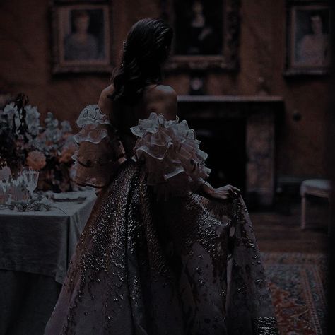 Isabella + Core + Aesthetic, Fantasy Dark Academia, The Shadows Between Us, Tricia Levenseller, Gown Aesthetic, Dark Royalty Aesthetic, Royalcore Aesthetic, Royalty Core, Royal Core