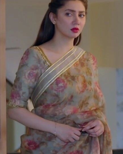 Orhenza Floral sarees ❤️ Modern Sarees, Floral Sarees, Sarah Khan, Sarees For Girls, Simple Saree Designs, Desi Wedding Dresses, Floral Saree, Mahira Khan, Fancy Sarees Party Wear