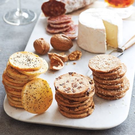 Make Ahead: Homemade Crackers (Freeze) Easy dough for savory slice & bake crackers- keeps in the freezer for months! Simple Cheese Platter, Thanksgiving Recipes Appetizers, Savoury Slice, Savoury Crackers, Thanksgiving Appetizer Recipes, Baked Crackers, Dessert Sans Gluten, Savoury Biscuits, Homemade Crackers