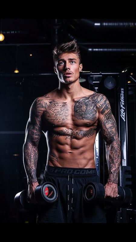 Johnny Edlind, Tatted Men, Modele Fitness, Chest Tattoo Men, Tattooed Men, Fitness Photoshoot, Inked Men, Tattoo Sleeve Men, Shirtless Men