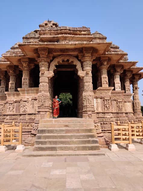 Sun Temple Modhera Gujarat Sun Temple, Chichen Itza, Temple, Places To Visit, Sun, Building, Travel