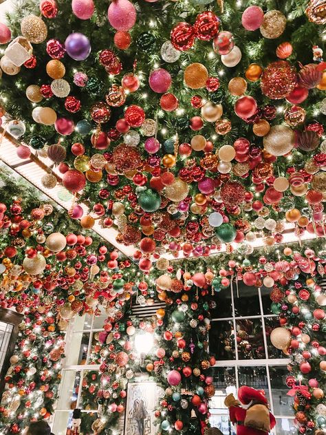 Department Store Christmas Decorations, Christmas Shop Ideas, Christmas Store Decoration, Christmas Store Decor, Christmas Restaurant Decorations, Christmas Ceiling Decor, Christmas Decoration Store, Christmas Decorations Ceiling, Anthropologie Christmas Display