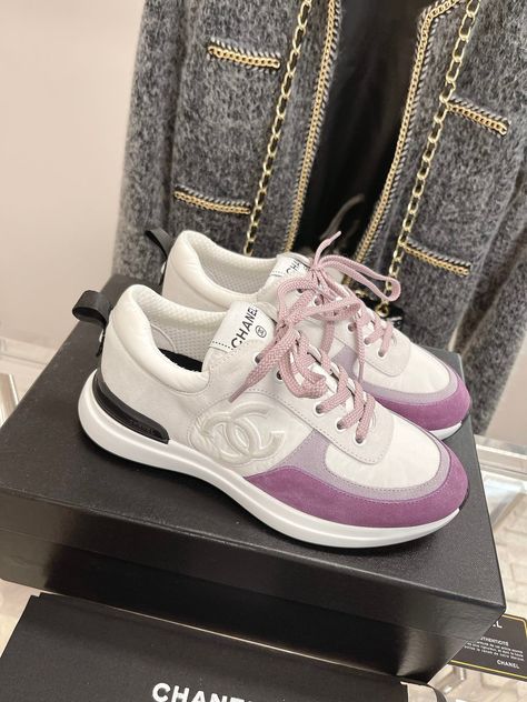 Coco Chanel Tennis Shoes, Expensive Sneakers Women, Chanel Sneakers Woman, Chanel Sneakers Outfit, Chanel Tennis Shoes, Chanel Heel, Chanel Tennis, Expensive Sneakers, Shoes Wishlist