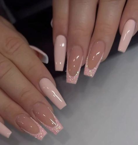 Poly Gel Nails Design Glitter, Soft Pink Nails Designs, Girly Pink Nails, Uñas Soft Gel, Grad Nails, Girly Acrylic, Purple Acrylic, Insta Captions, Girly Acrylic Nails