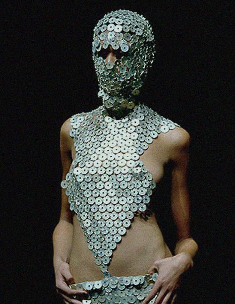 Alexander Mcqueen Savage Beauty, Post Apocalyptic Fashion, Savage Beauty, Apocalyptic Fashion, Ex Machina, Avant Garde Fashion, Post Apocalyptic, British Style, Costume Design