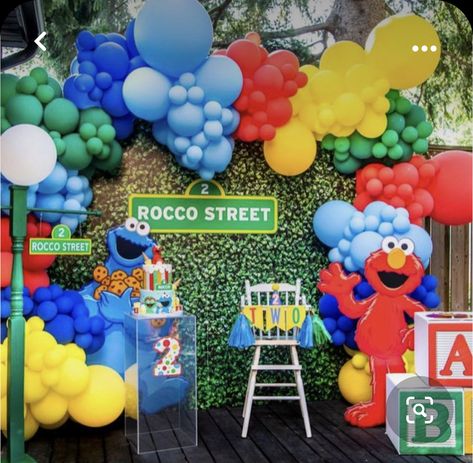 Sesame Street Theme Birthday Party, Sesame Themed Birthday Party, Sesame Street Birthday Party Backdrop, Elmo Theme Party, Elmo Decoration Ideas, Elmos Wonderful World Party, Sesame Street Birthday Dessert Table, Sesame Street Decorations Birthday Ideas, Sesame Street Second Birthday Boy