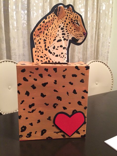 Valentines Day Card Diy, Cheetah Valentines, Girls Valentines Boxes, Valentine Box Ideas, Valentine Art Projects, Unicorn Valentine, Valentine Day Boxes, Valentines Presents, Presents For Boyfriend