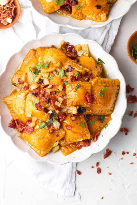 Gluten Free Paleo Pumpkin Ravioli w/ Apple Sage Bacon Sauce Gluten Free Ravioli Recipe, Paleo Ravioli, Paleo Pasta Sauce, Homemade Pumpkin Ravioli, Gluten Free Ravioli, Grain Free Pasta, Dairy Free Sauces, Bacon Sauce, Pumpkin Ravioli