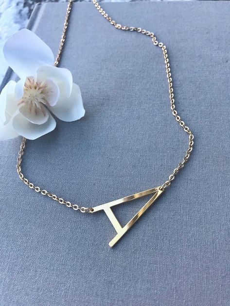 Letter A Alphabet, A Alphabet, A Initial, Real Diamond Necklace, Stylish Alphabets, Gold Initial Necklace, Minimalist Necklace Gold, Alphabet Necklace, Dainty Diamond Necklace