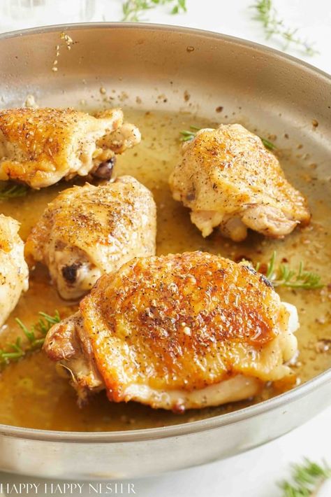 I stumbled upon this Easy Chicken in Electric Skillet Recipe while rushing to make dinner for my husband. It's a chicken recipe that's tender and moist with a rich gravy sauce. You can use chicken breasts or boneless chicken thighs for this recipe. Electric Skillet Recipes, Electric Skillet, Chicken Skillet Recipes, Cook Chicken, Gravy Sauce, Chicken Main Dishes, Boneless Chicken Thighs, Cook Chicken Breast, Skillet Chicken