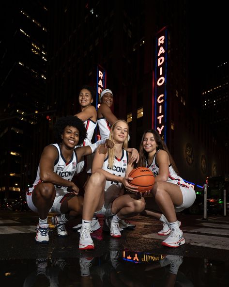 Basketball Pictures Poses, Basketball Women, Uconn Womens Basketball, Paige Bueckers, Basketball Wives, Caitlin Clark, Womens Basketball Shoes, Pictures Poses, Women's Basketball