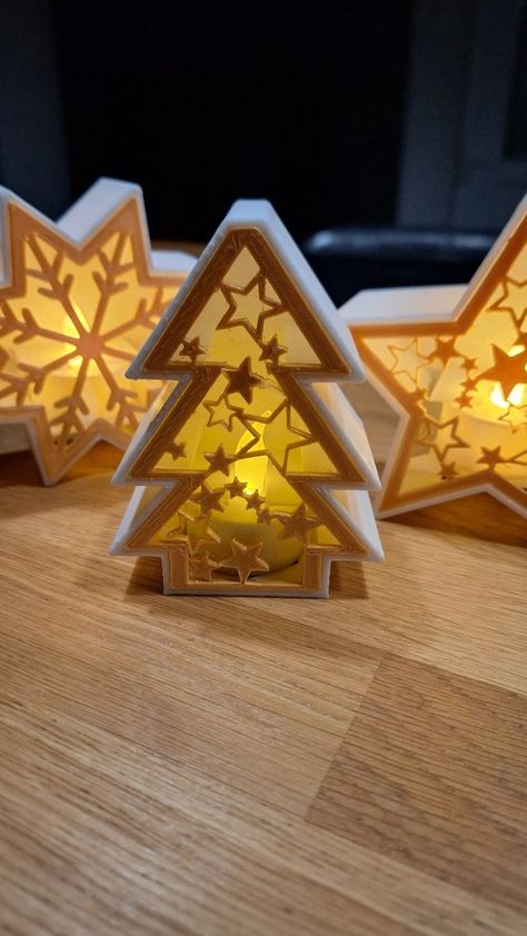 Christmas tree NO support print by Mick23 - MakerWorld 3d Print Christmas Gift Ideas, Christmas 3d Printing Ideas, 3d Printing Christmas Ideas, 3d Printing Christmas, Christmas 3d Print, House In The Snow, Snow Christmas Tree, Reindeer Statue, 8 Point Star