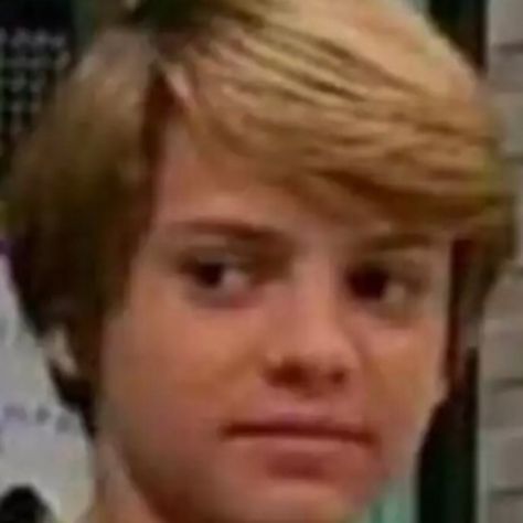 Henry Danger Side Eye, Henry Danger Reaction Pic, Henry Danger Funny Photos, Henry Danger Pfp, Henry Danger Funny, Henry Danger Actor, Shock Meme, Jason Norman, Henry Hart