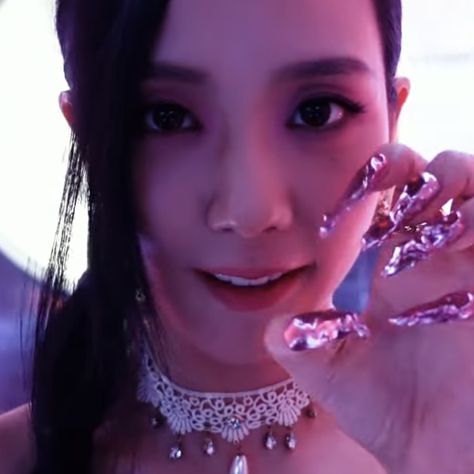 Pink Venom Mv, Jisoo Pink Venom, K Pop Nails, Aesthetic Jisoo, Jisoo Icon, Pin Search, Pink Venom, Making Film, Jisoo Blackpink