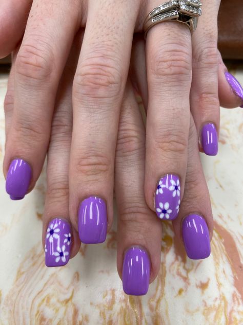 Purple September Nails, Purple Nail Designs For Wedding, Mood Nail Designs, Purple Spring Nails 2024, Mother's Day Nails Designs Mom, Lilac Purple Nails Acrylic, Summer Purple Nails Design, Purple Nails Dip, Bright Purple Nails Design