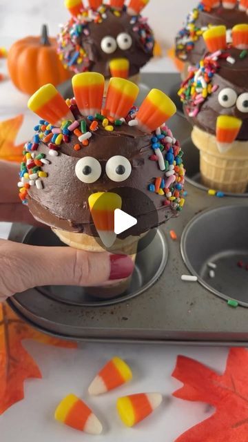 Adorable Cupcakes, Cupcake Ice Cream Cones, Thanksgiving Desserts Kids, Turkey Cupcakes, Turkey Cake, Ice Cream Cone Cupcakes, Thanksgiving Cupcakes, Cake In A Cone, Cupcake Cones